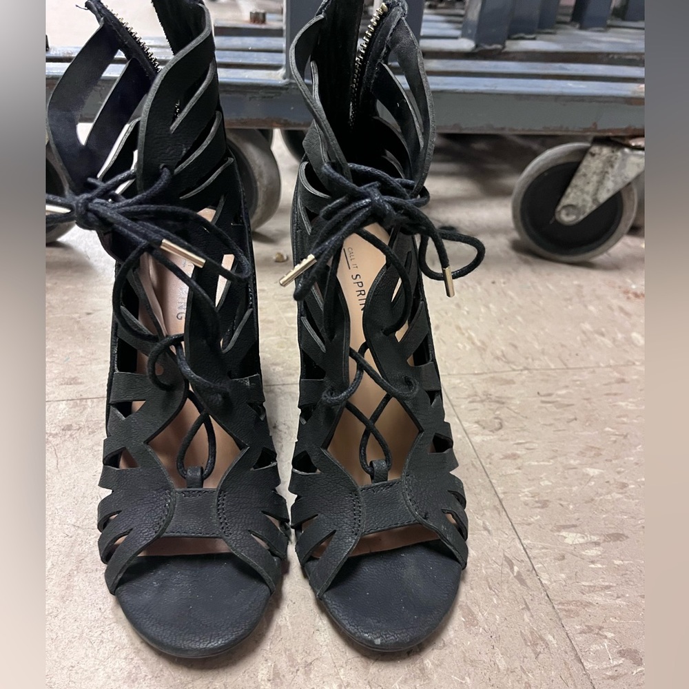 Call it Spring shoes - Picture 2 of 2